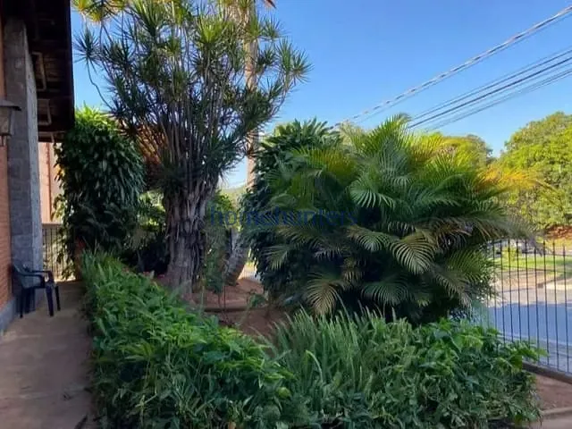 Casa com 480m² 3 quartos e 2 banheiros, à venda, no bairro Sousas em Campinas