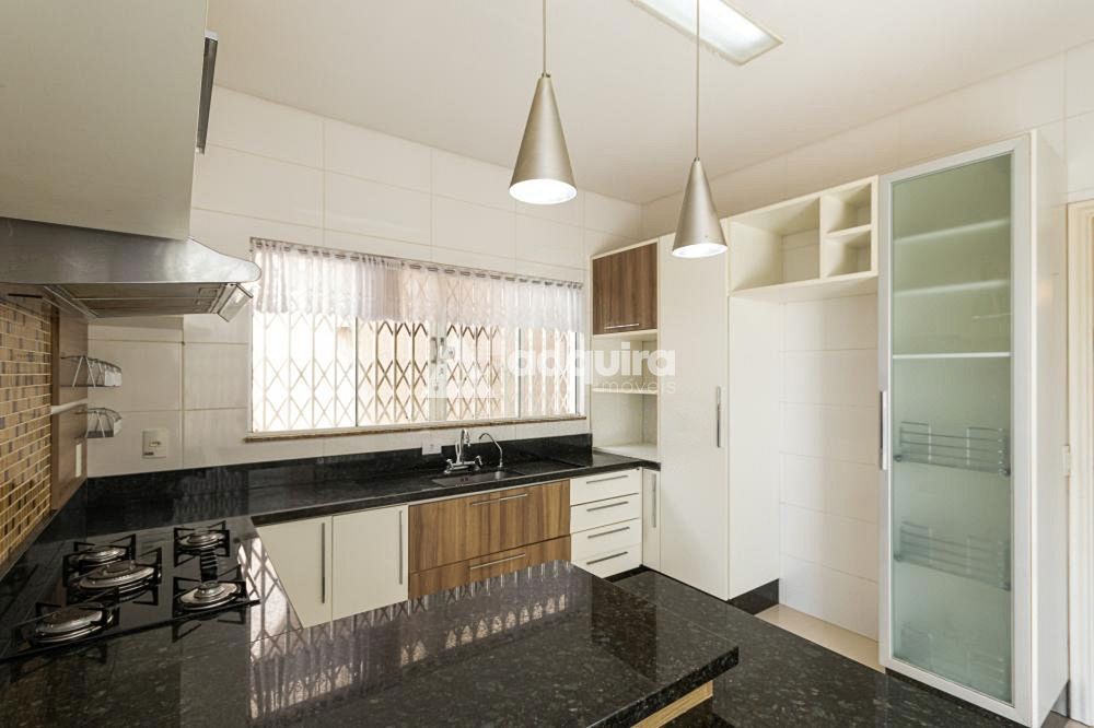 Casa, 3 quartos, 212 m² - Foto 5