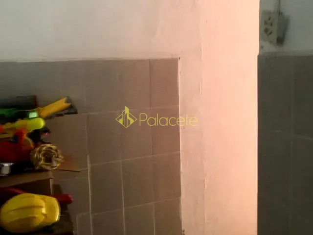 Casa com 300m² 4 quartos e 2 banheiros, à venda, no bairro Residencial Ouro Verde em Pindamonhangaba