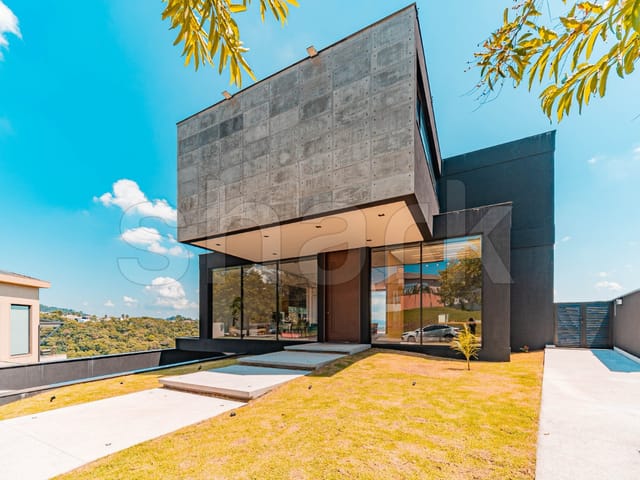 Casa com 752m² 5 quartos e 9 banheiros, à venda, no bairro Alphaville em Santana de Parnaíba