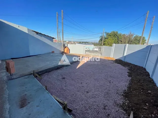 Casa 2 quartos e 1 banheiro, para alugar, no bairro Contorno em Ponta Grossa