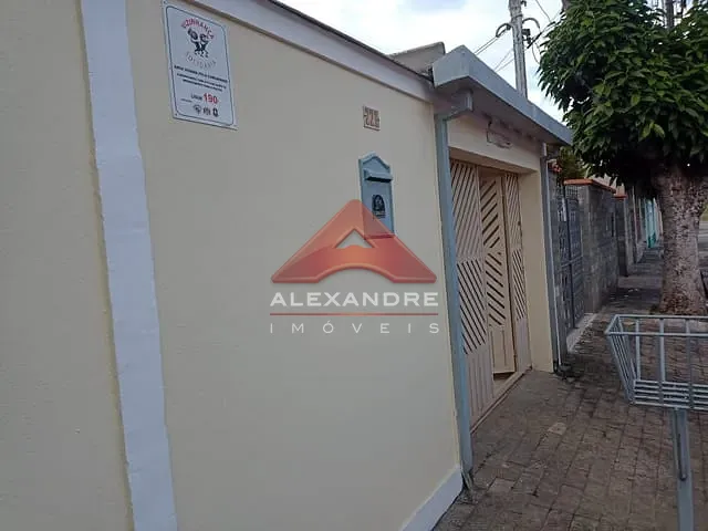 Casa com 200m² 3 quartos e 1 banheiro, à venda, no bairro Vila Industrial em São José dos Campos