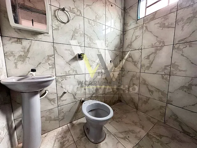Casa com 300m² 3 quartos e 2 banheiros, à venda, no bairro Parque Residencial das Flores em Anápolis