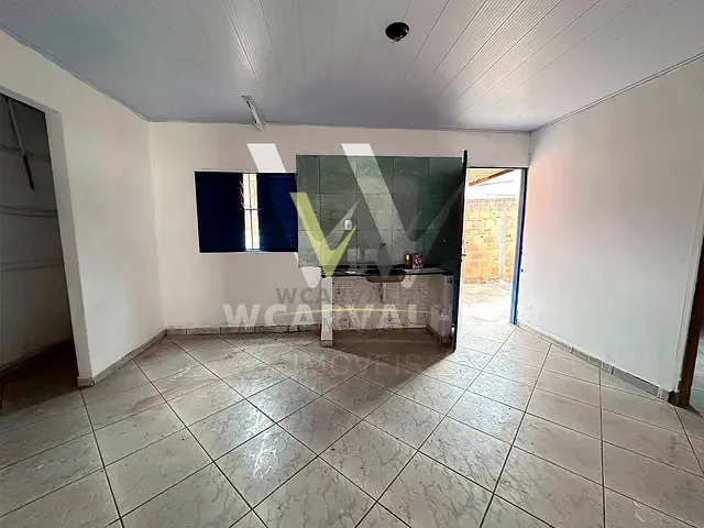 Casa com 300m² 3 quartos e 2 banheiros, à venda, no bairro Parque Residencial das Flores em Anápolis