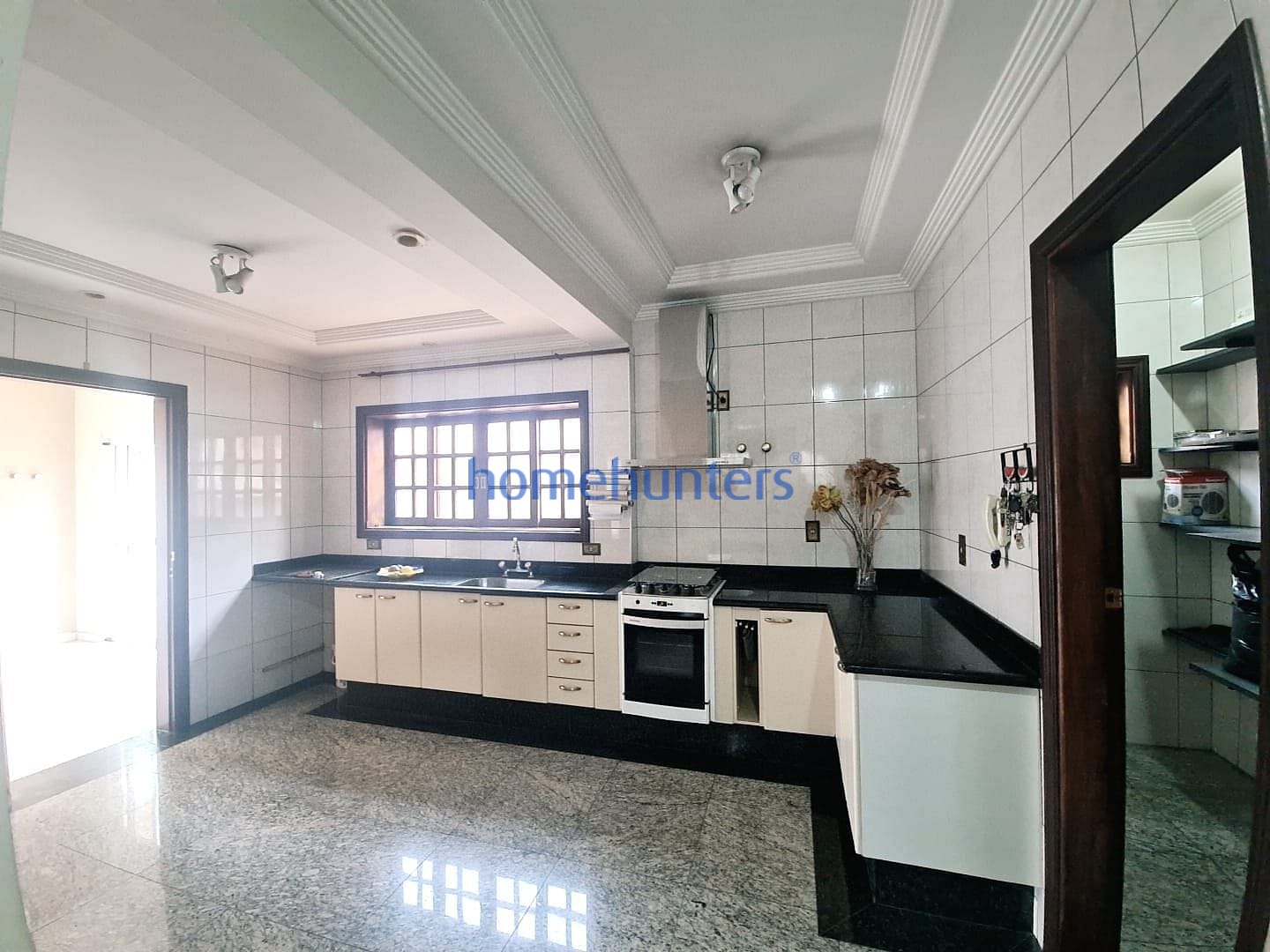 Casa para alugar com 4 quartos, 516m² - Foto 22