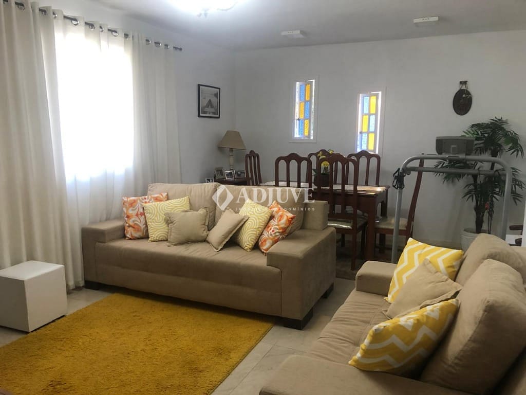 Casa à venda com 2 quartos, 108m² - Foto 8