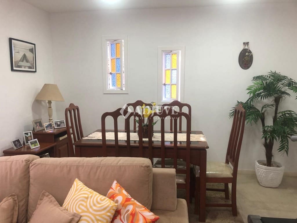Casa à venda com 2 quartos, 108m² - Foto 9