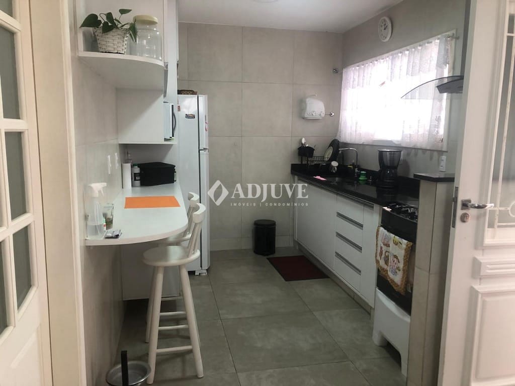 Casa à venda com 2 quartos, 108m² - Foto 15