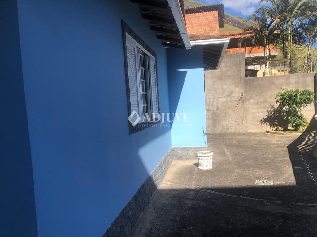 Casa à venda com 2 quartos, 108m² - Foto 4