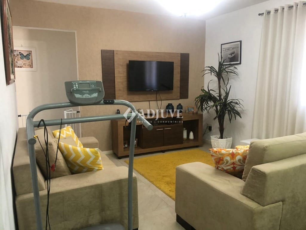 Casa à venda com 2 quartos, 108m² - Foto 7