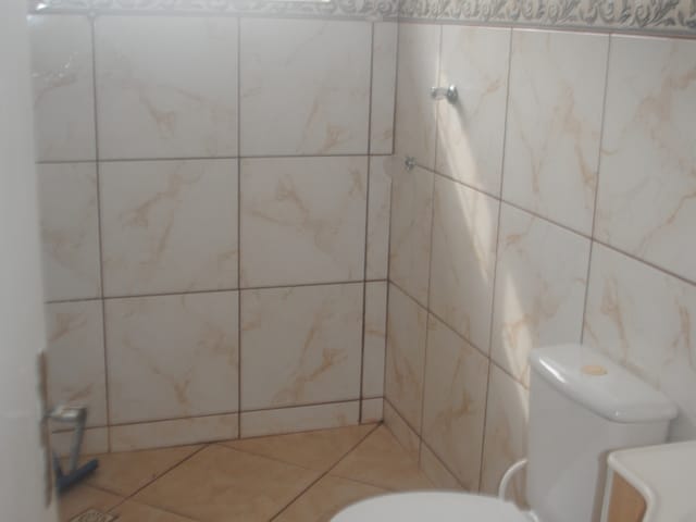 Casa 5 quartos e 2 banheiros, à venda, no bairro Cooperi em Guaratinguetá