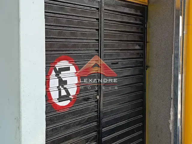 Casa com 150m² 2 quartos e 1 banheiro, à venda, no bairro Jardim Ismênia em São José dos Campos