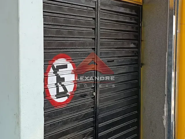 Casa com 150m² 2 quartos e 1 banheiro, à venda, no bairro Jardim Ismênia em São José dos Campos