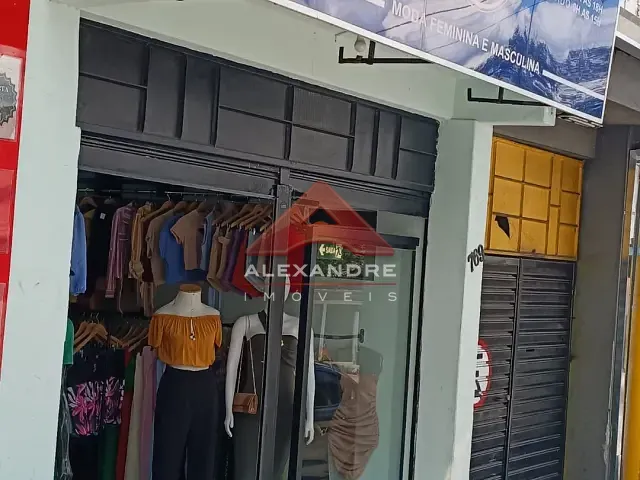 Casa com 150m² 2 quartos e 1 banheiro, à venda, no bairro Jardim Ismênia em São José dos Campos