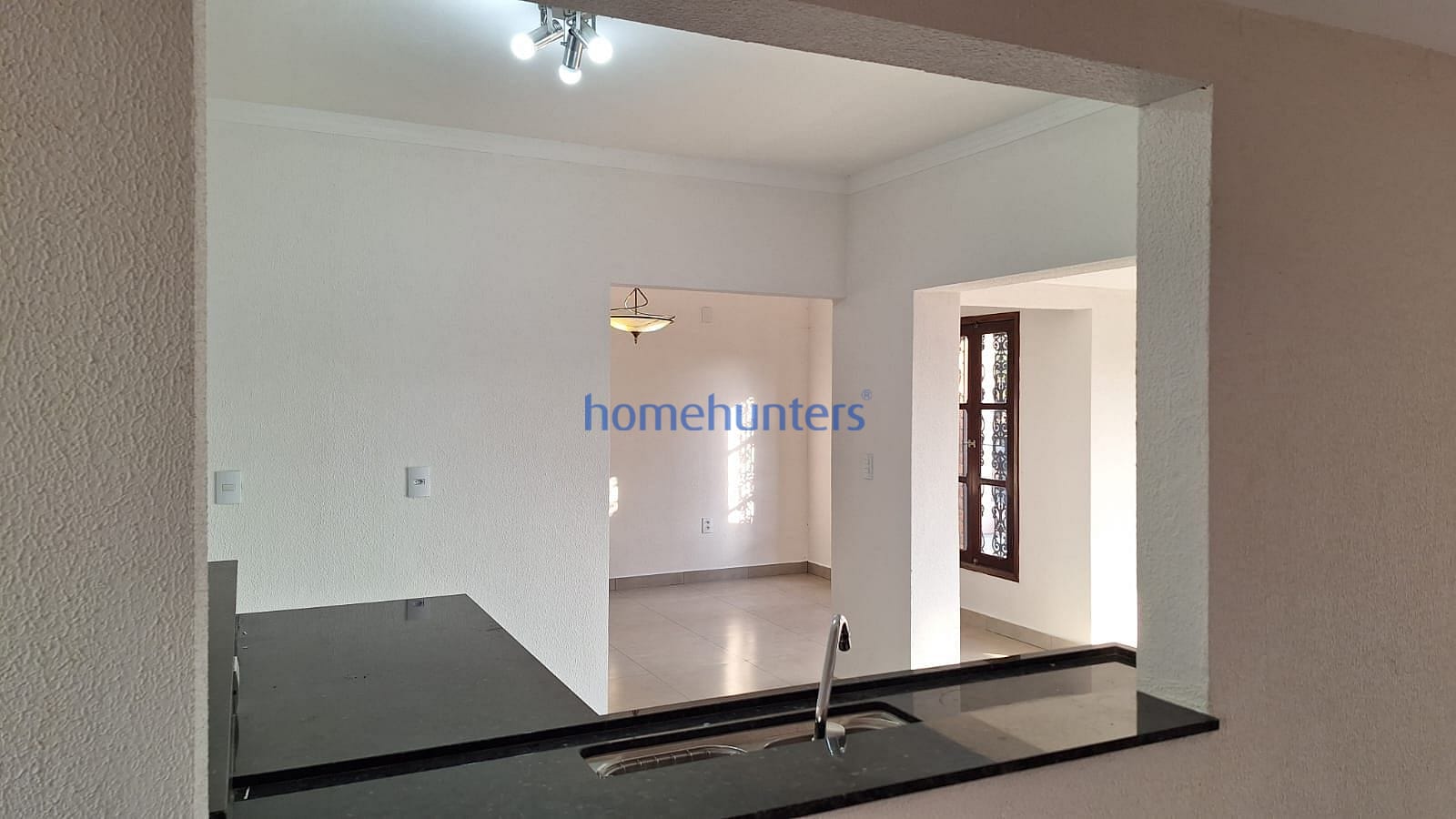 Casa à venda com 3 quartos, 227m² - Foto 7