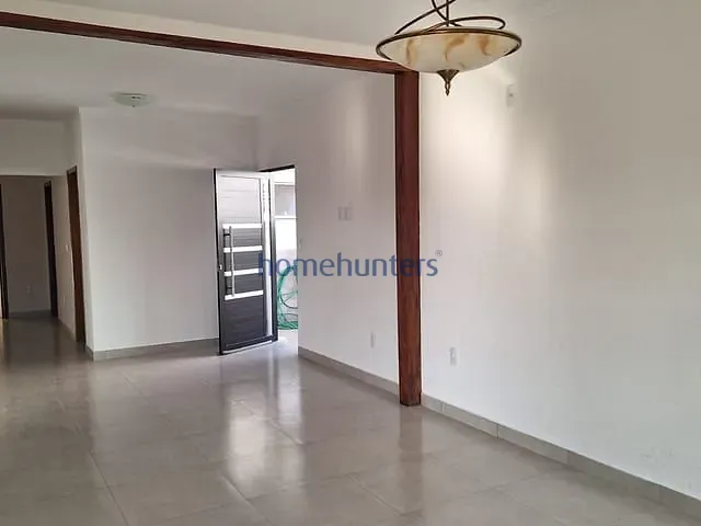 Casa com 308m² 3 quartos e 4 banheiros, à venda, no bairro Santa Rosa em Vinhedo