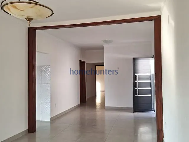 Casa com 308m² 3 quartos e 4 banheiros, à venda, no bairro Santa Rosa em Vinhedo