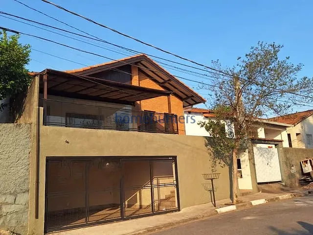 Casa com 308m² 3 quartos e 4 banheiros, à venda, no bairro Santa Rosa em Vinhedo