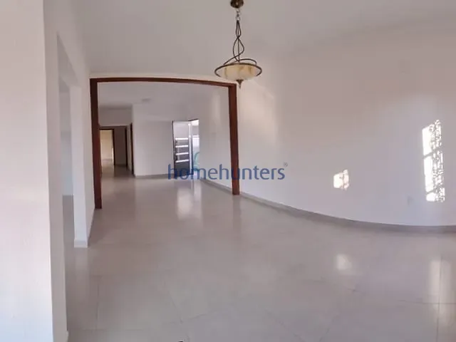 Casa com 308m² 3 quartos e 4 banheiros, à venda, no bairro Santa Rosa em Vinhedo