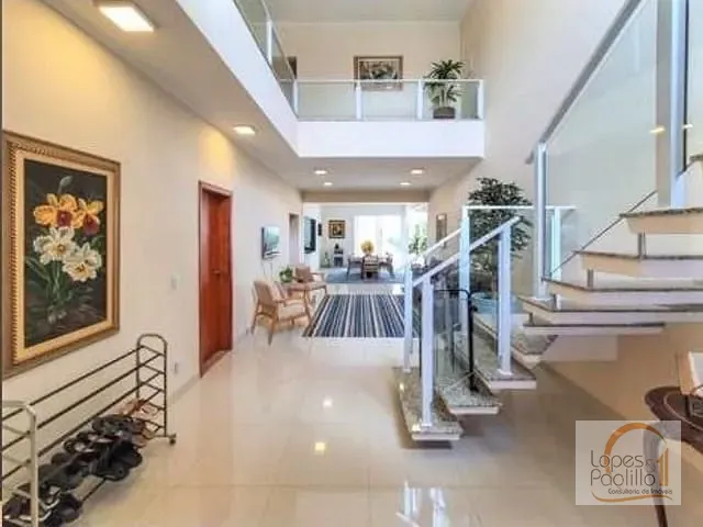 Casa com 451m² 4 quartos e 2 banheiros, à venda, no bairro Jardim Pedra Grande em Atibaia