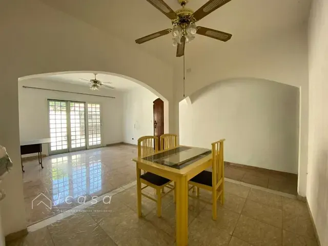 Casa com 250m² 2 quartos e 2 banheiros, à venda, no bairro Jardim Caçapava em Caçapava