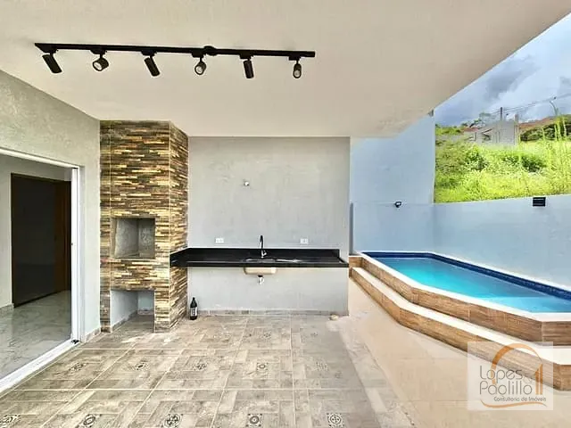 Casa com 200m² 3 quartos e 1 banheiro, à venda, no bairro Jardim Santa Fe em Bom Jesus dos Perdões