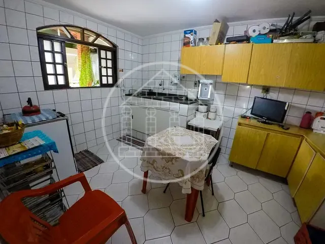 Casa com 250m² 3 quartos e 2 banheiros, à venda, no bairro Jardim Ana Lúcia em São Paulo