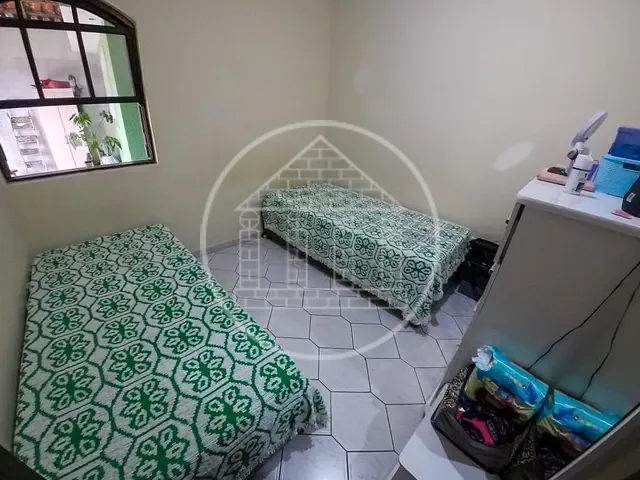Casa com 250m² 3 quartos e 2 banheiros, à venda, no bairro Jardim Ana Lúcia em São Paulo