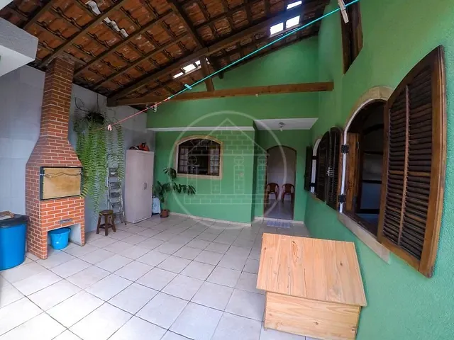 Casa com 250m² 3 quartos e 2 banheiros, à venda, no bairro Jardim Ana Lúcia em São Paulo