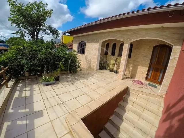 Casa com 250m² 3 quartos e 2 banheiros, à venda, no bairro Jardim Ana Lúcia em São Paulo