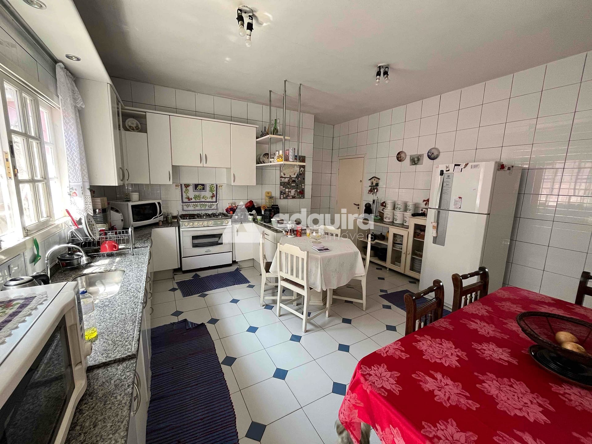 Casa à venda com 4 quartos, 175m² - Foto 6