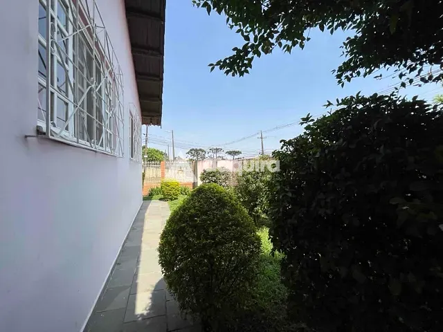 Casa 4 quartos e 3 banheiros, à venda, no bairro Jardim Carvalho em Ponta Grossa