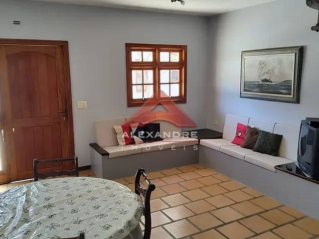 Casa com 120m² 3 quartos e 2 banheiros, à venda, no bairro Maranduba em Ubatuba