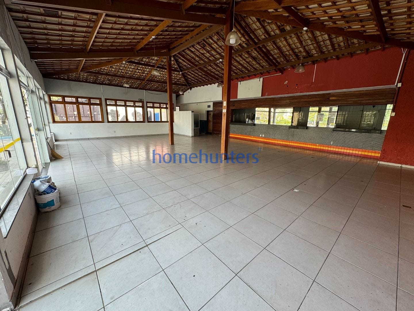Casa para alugar com 1 quarto, 290m² - Foto 10