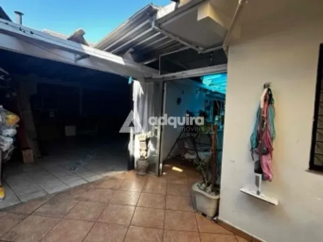 Casa 3 quartos e 2 banheiros, à venda, no bairro Xaxim em Curitiba