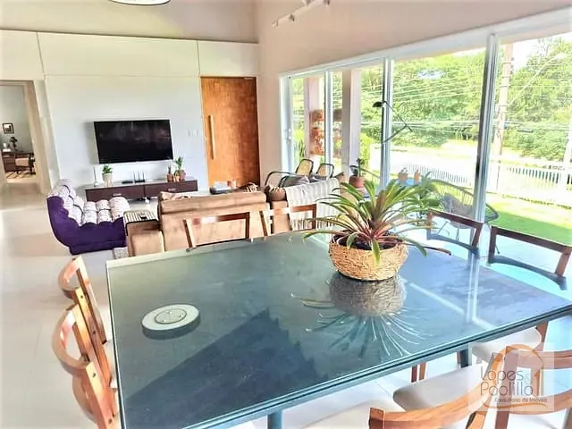 Casa com 700m² 3 quartos e 3 banheiros, à venda, no bairro Condominio Parque das Garças I em Atibaia
