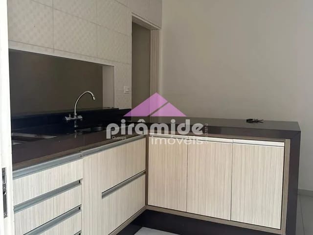 Casa com 10m² 3 quartos e 2 banheiros, à venda, no bairro Jardim Torrão de Ouro em São José Dos Campos