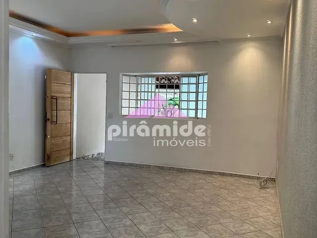 Casa com 10m² 3 quartos e 2 banheiros, à venda, no bairro Jardim Torrão de Ouro em São José Dos Campos