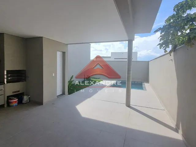 Casa com 300m² 3 quartos e 2 banheiros, à venda, no bairro Condomínio Terras do Vale em Caçapava