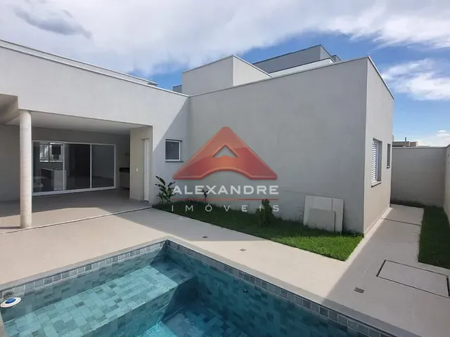 Casa com 300m² 3 quartos e 2 banheiros, à venda, no bairro Condomínio Terras do Vale em Caçapava