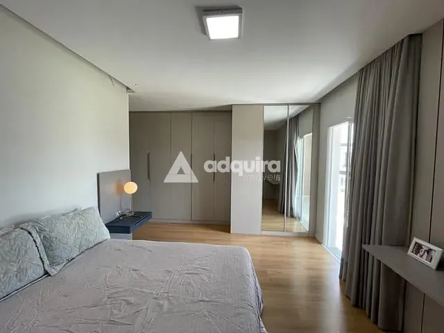 Casa com 340m² 3 quartos e 2 banheiros, à venda, no bairro Cará-cará em Ponta Grossa