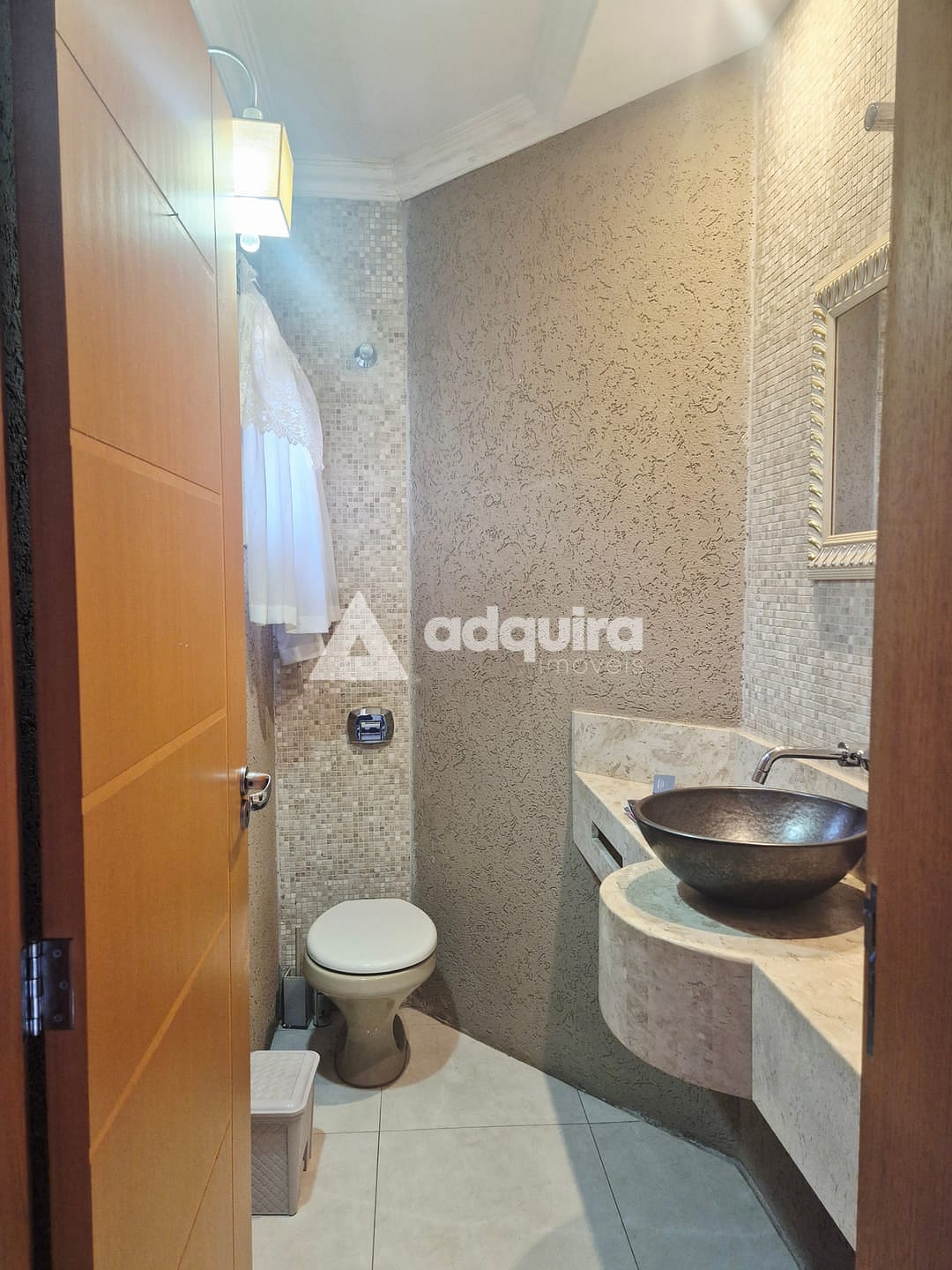 Casa à venda e aluguel com 5 quartos, 230m² - Foto 5