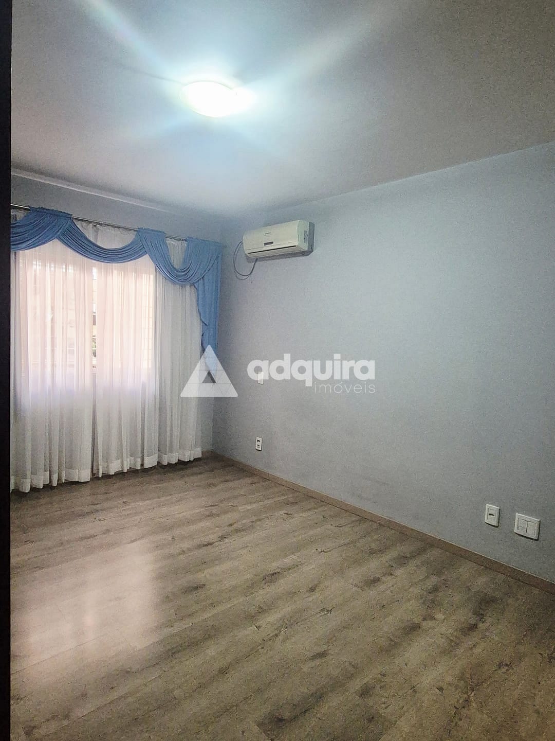 Casa à venda e aluguel com 5 quartos, 230m² - Foto 9