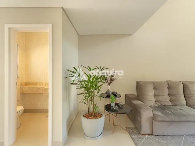Casa com 300m² 3 quartos e 5 banheiros, à venda ou para alugar, no bairro Colônia Dona Luíza em Ponta Grossa