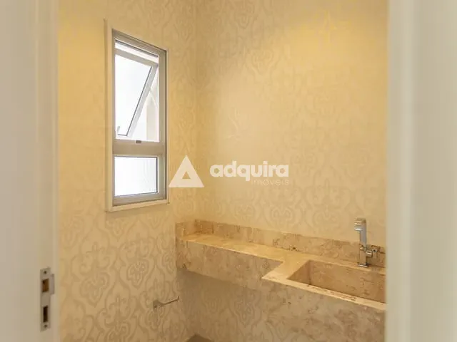 Casa com 300m² 3 quartos e 5 banheiros, à venda ou para alugar, no bairro Colônia Dona Luíza em Ponta Grossa