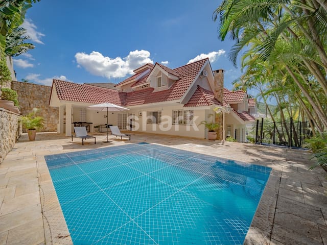Casa com 586m² 4 quartos e 6 banheiros, à venda, no bairro Alphaville em Santana de Parnaíba