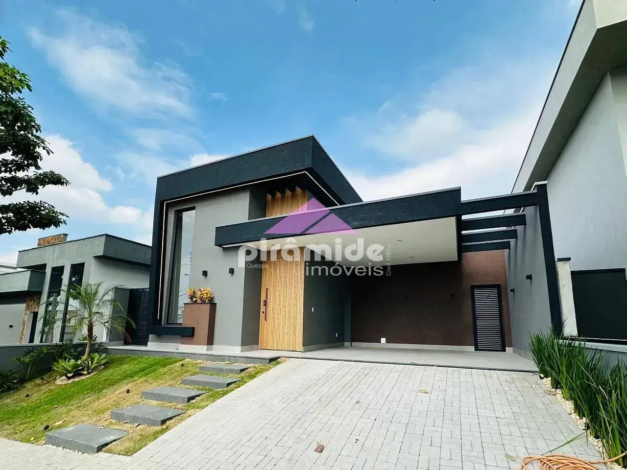 Casa, 3 quartos, 148 m² - Foto 1