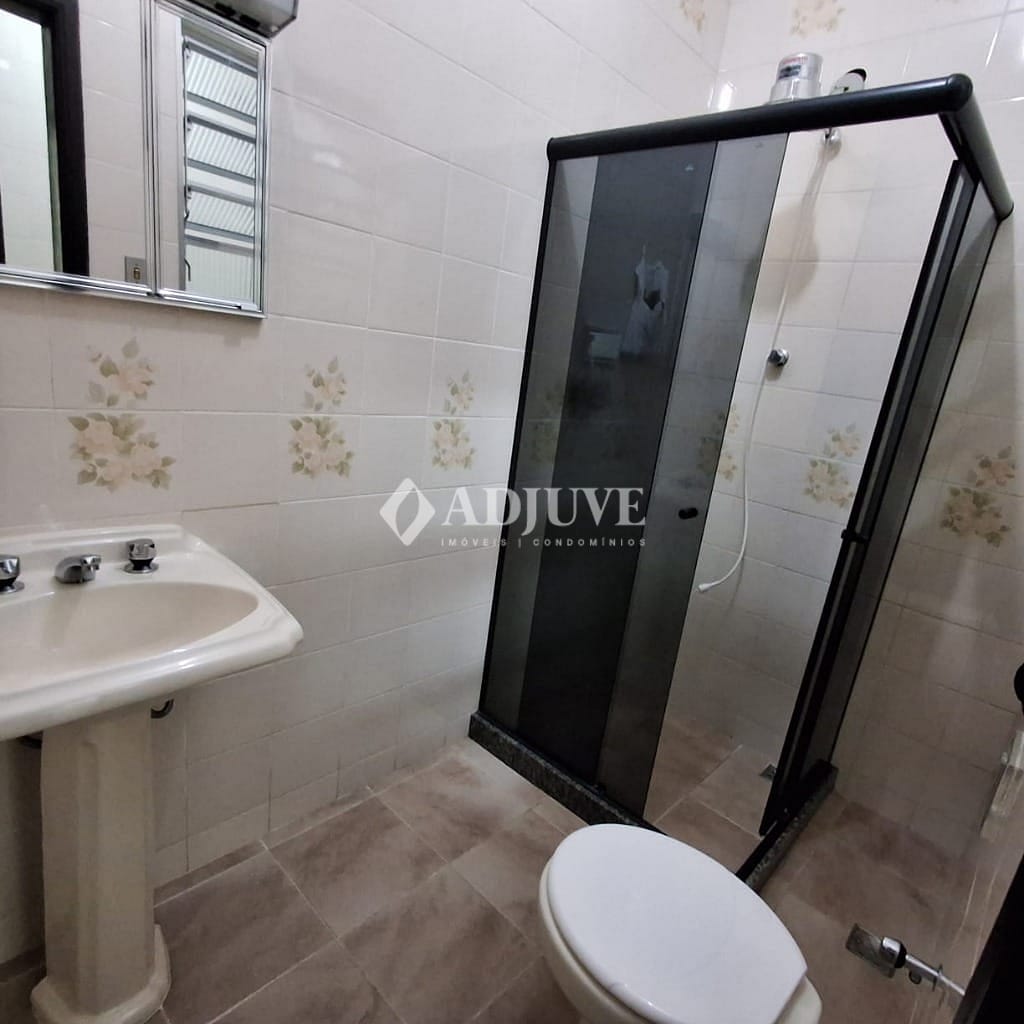 Casa à venda com 5 quartos, 140m² - Foto 12