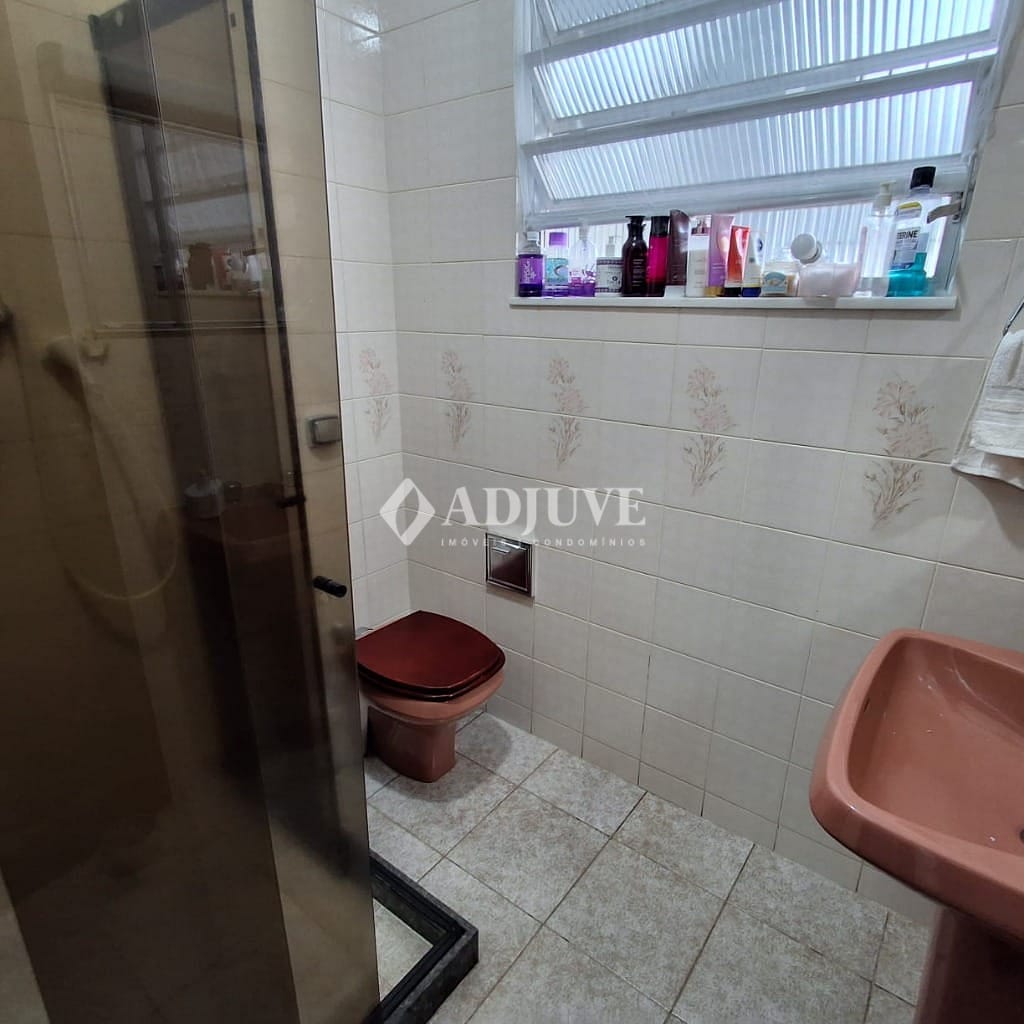 Casa à venda com 5 quartos, 140m² - Foto 31