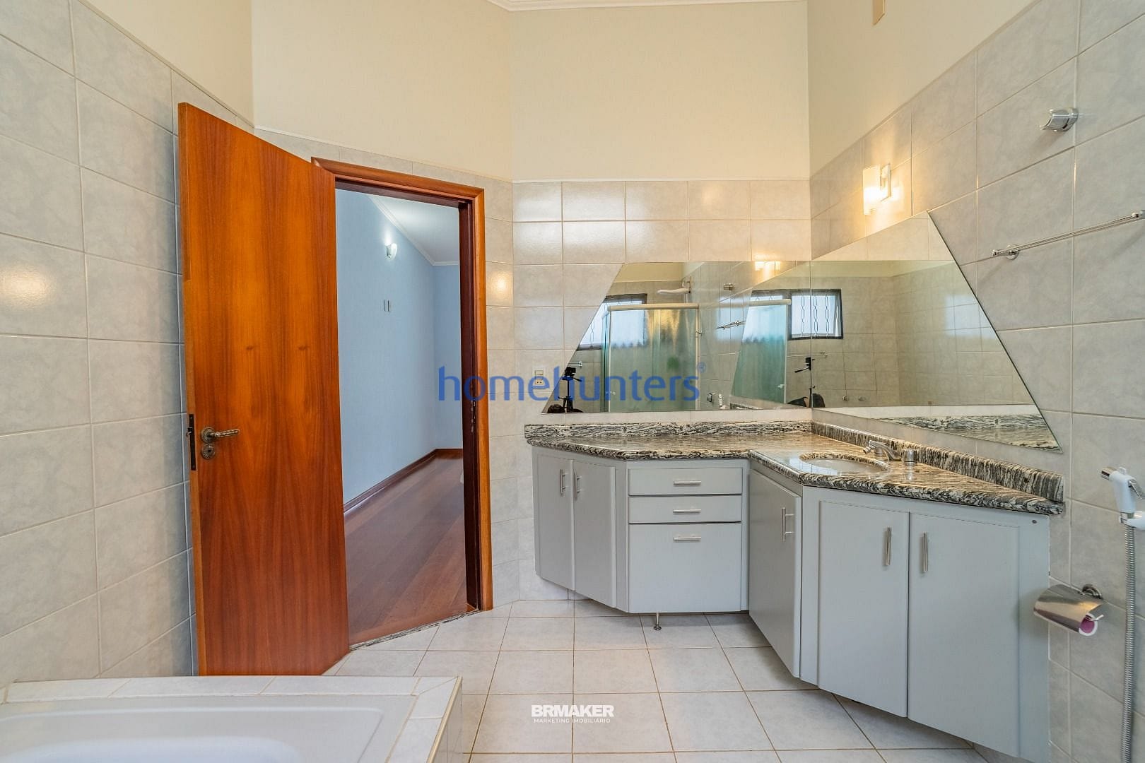 Casa à venda com 4 quartos, 339m² - Foto 31